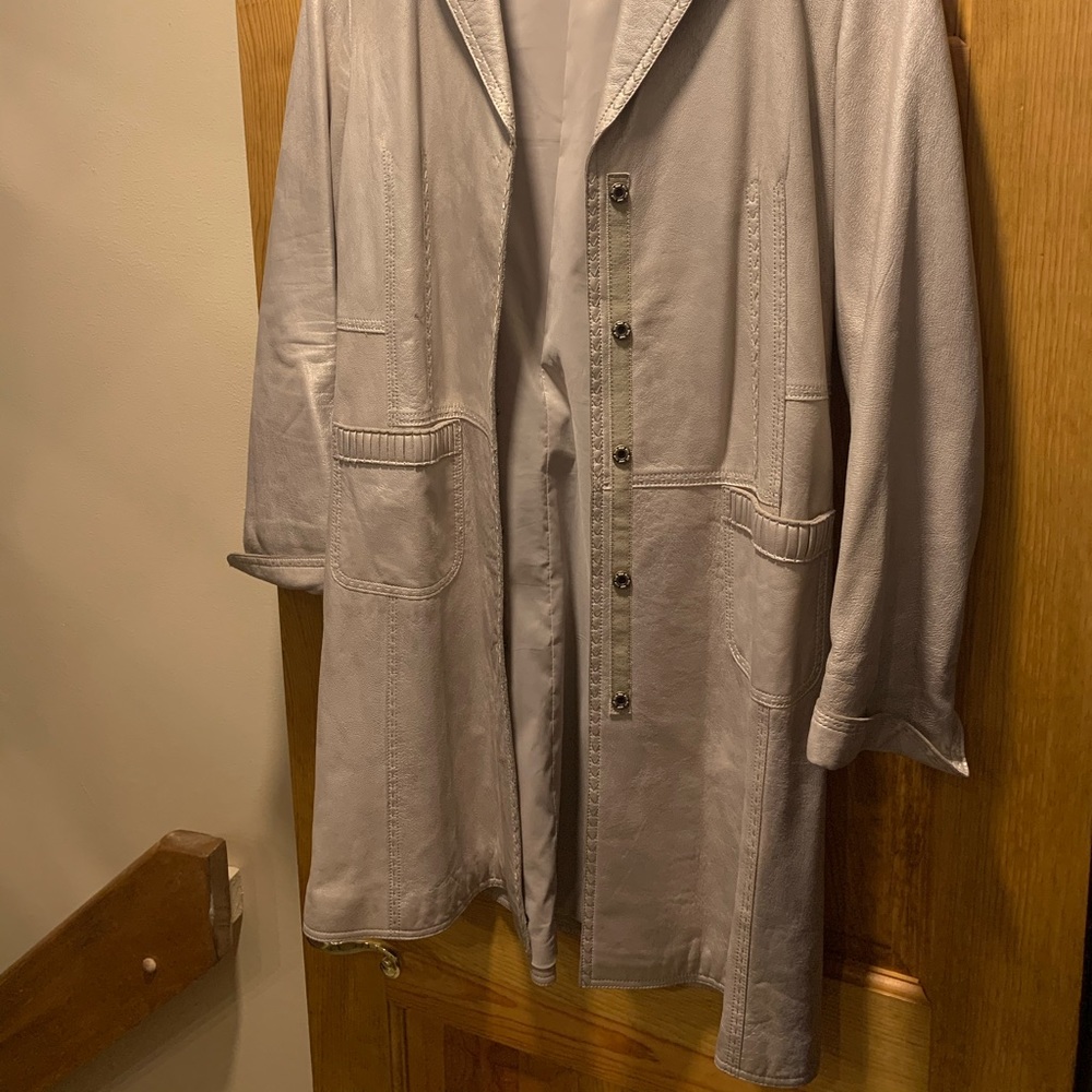 Elie Tahari Suede n Poly Jacket - Picture 5 of 7